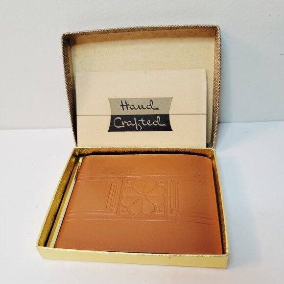 Vtg 1955 Brown & Bigelow Clover Design Light Brown Mens Wallet - Picture 1 of 5